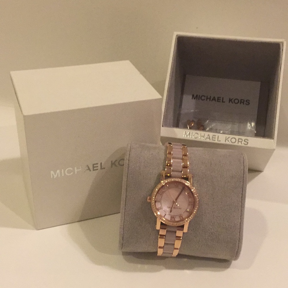 Michael kors rose gold petite noire woman's watch
